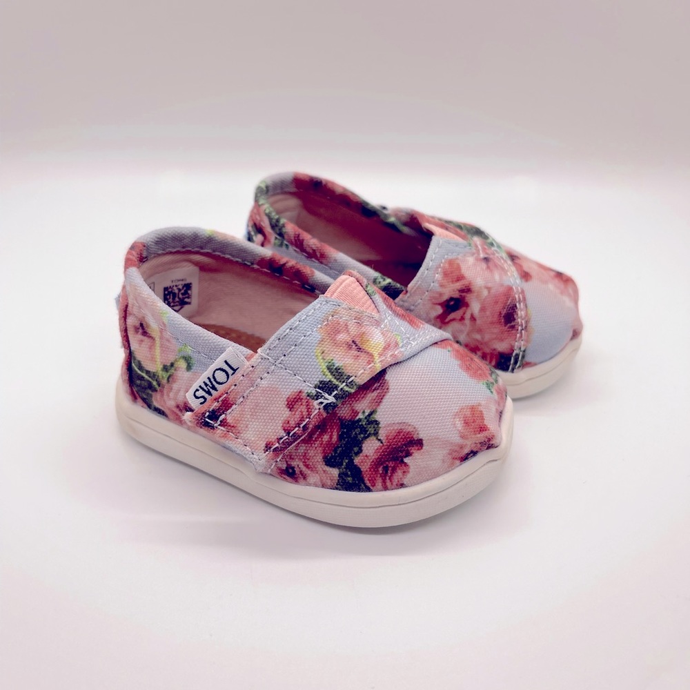 Floral Baby Toms *Brand New
